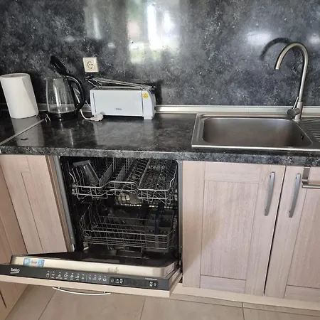 Apartment House With Pool Near Balchik
