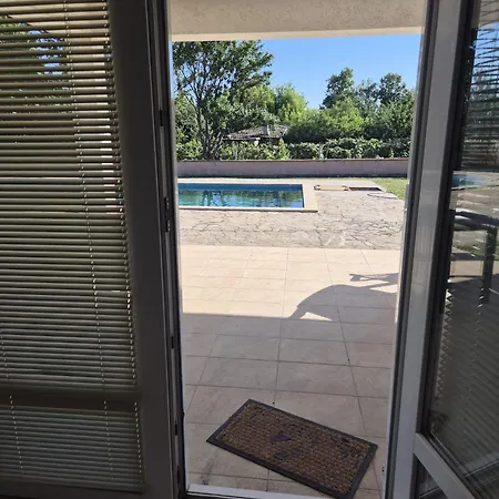House With Pool Near Balchik Sokolovo